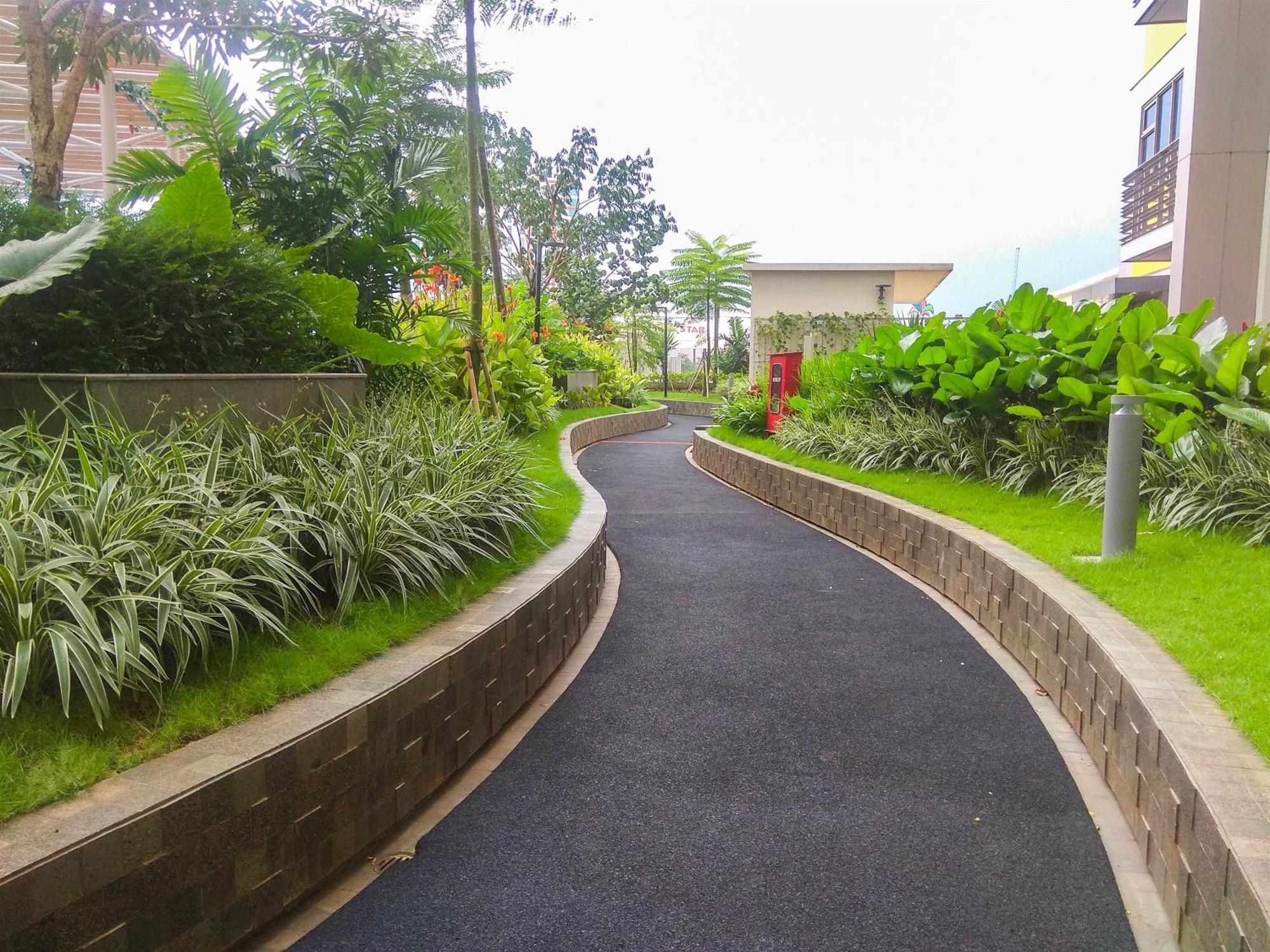Apartemen Stunning Springlake Summarecon By Travelio